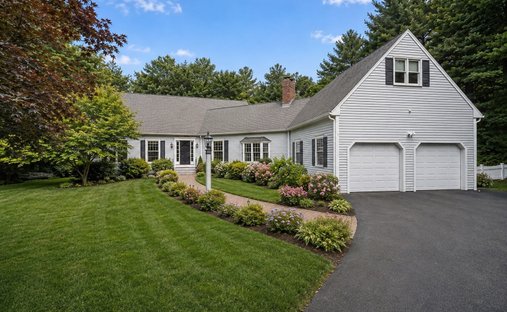 House in Westwood, Massachusetts, United States 1