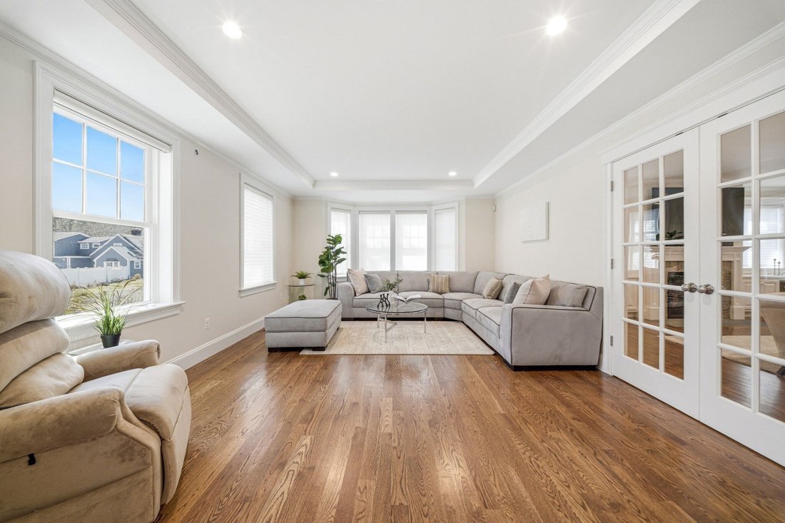 House in Wellesley, Massachusetts, United States 5 - 17859589