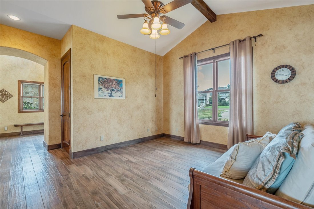 House in Corsicana, Texas, United States 5 - 18819502