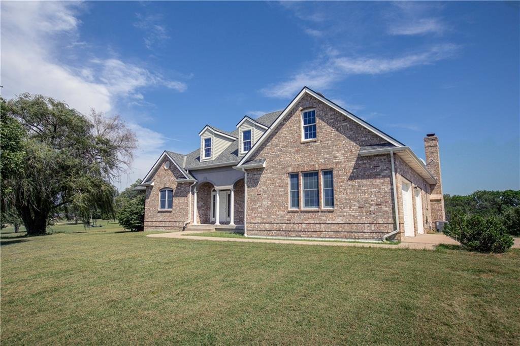House in Harrisonville, Missouri, United States 4 - 18819550