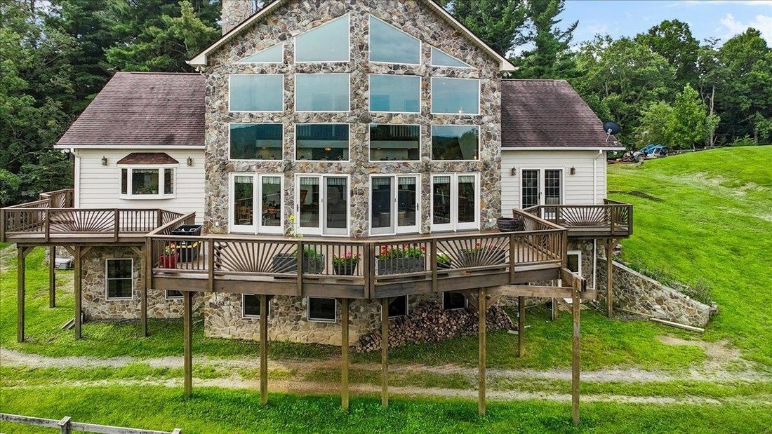 Casa a Willis, Virginia, Stati Uniti 3 - 18819846