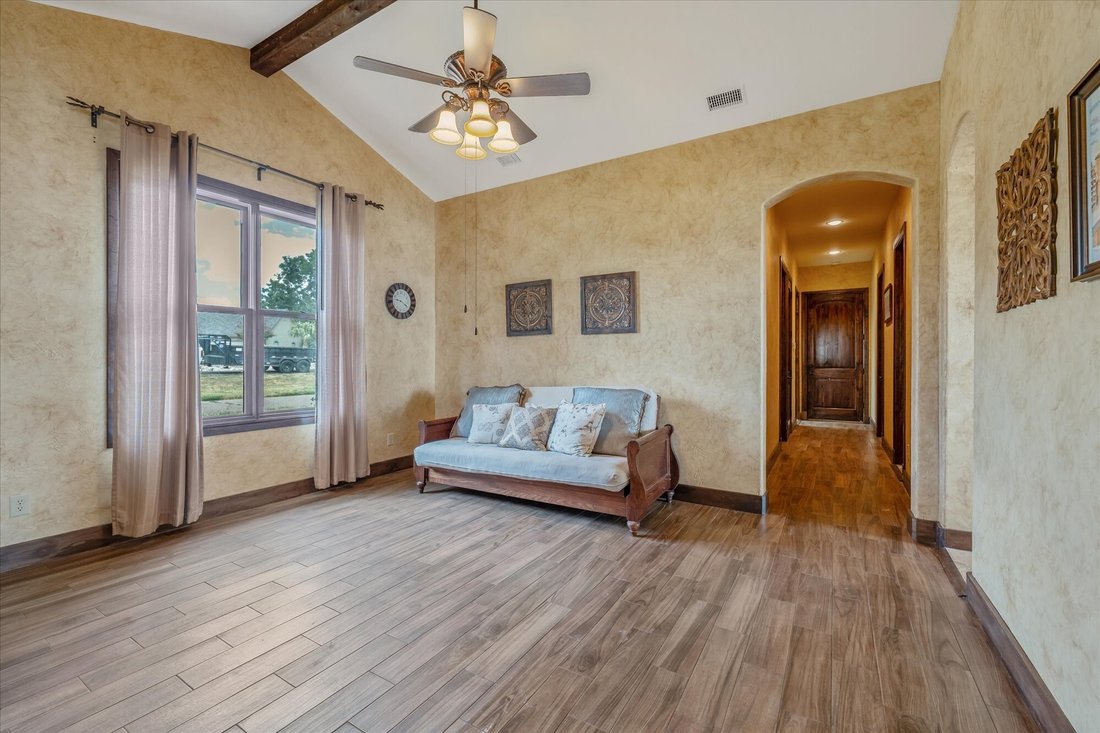 House in Corsicana, Texas, United States 4 - 18819502