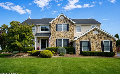 House in Manalapan Township, New Jersey, United States 1