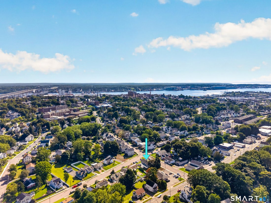 New London, Connecticut, United States 3 - 18820005