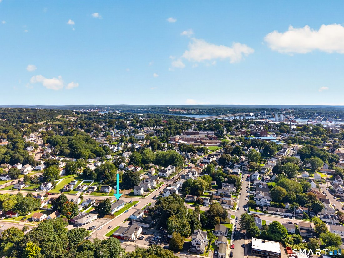 New London, Connecticut, United States 2 - 18820005