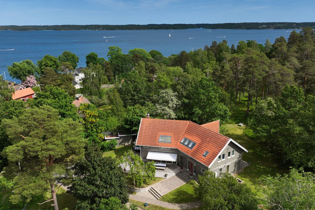 House in Saltsjöbaden, Stockholm County, Sweden 2 - 18819978