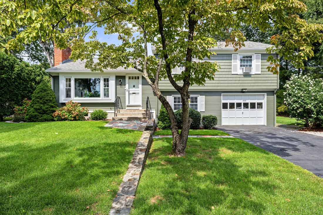 House in Barrington, Rhode Island, United States 2 - 18820010