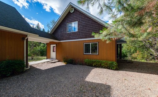 Haus in Creighton Valley, Britisch-Kolumbien, Kanada 1