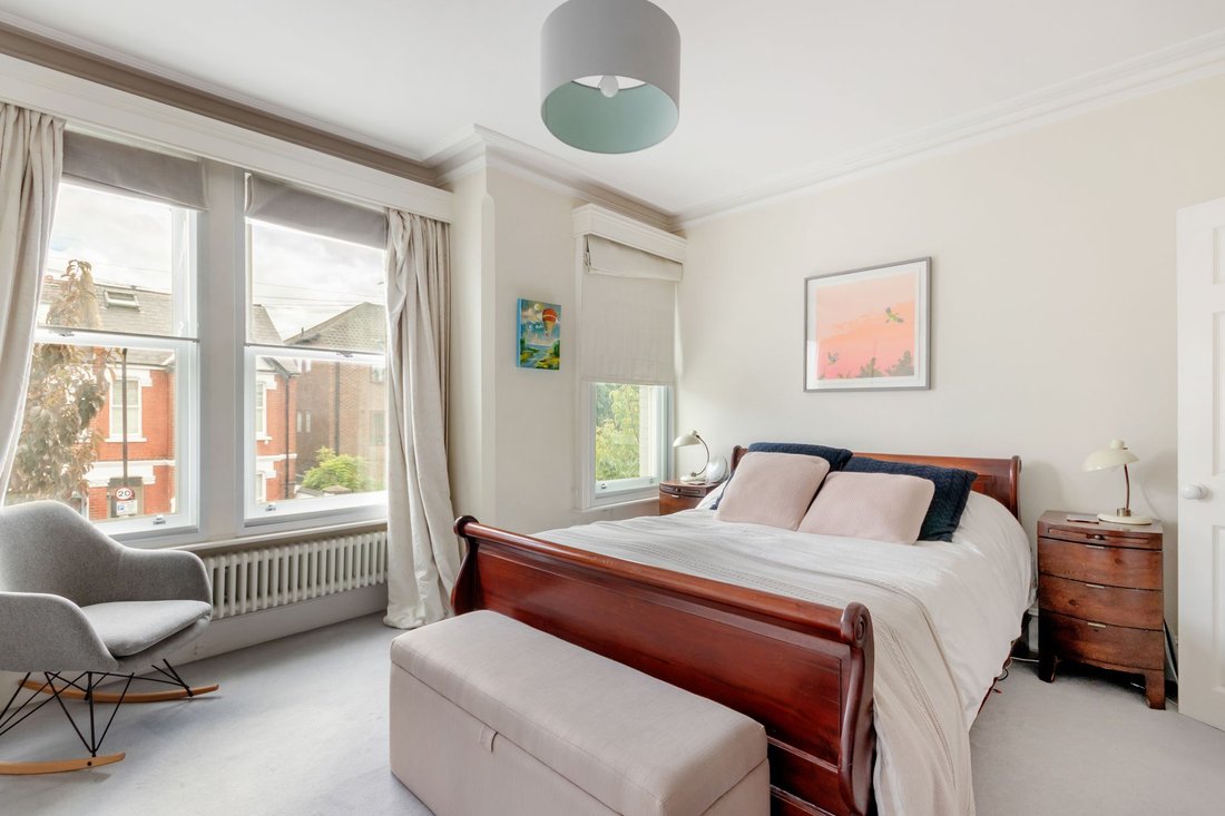Haus in Turnham Green, London Borough of Hounslow, England 5 - 18820705