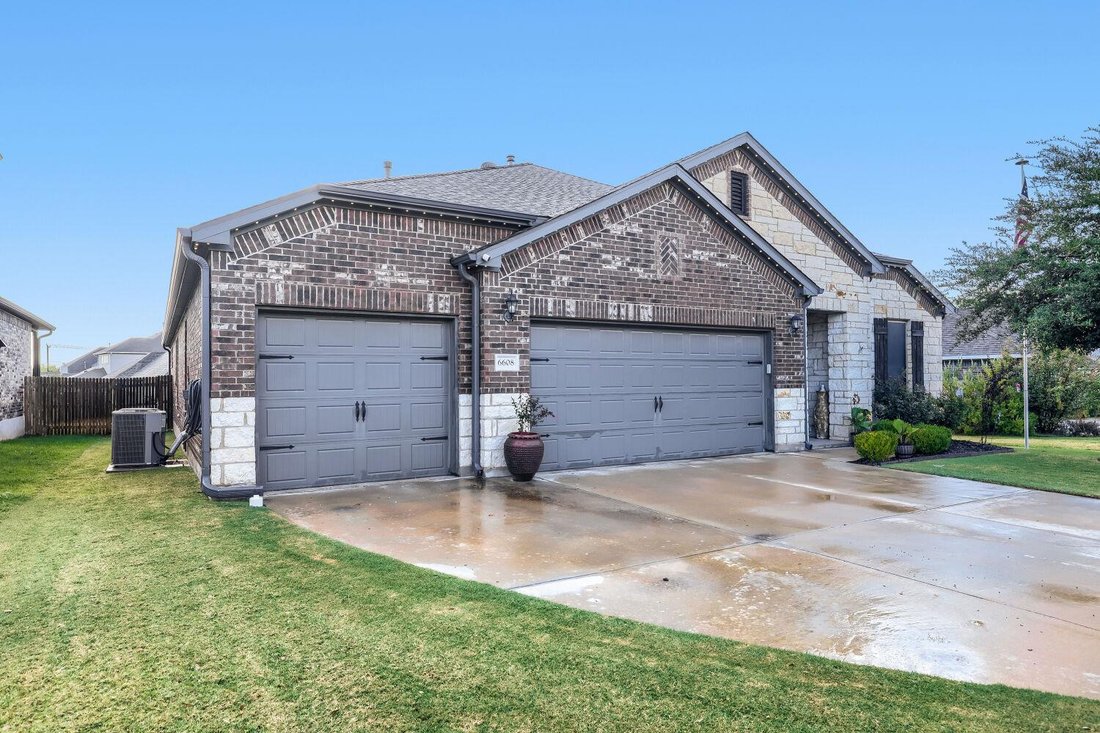 Casa a Round Rock, Texas, Stati Uniti 1 - 18820470