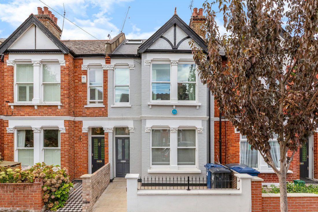 Haus in Turnham Green, London Borough of Hounslow, England 3 - 18820705