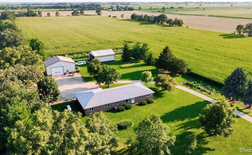House in Garden Prairie, Illinois, United States 1