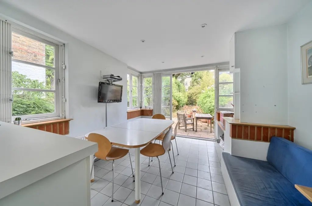 Haus in Holloway, Islington, England 5 - 18820731