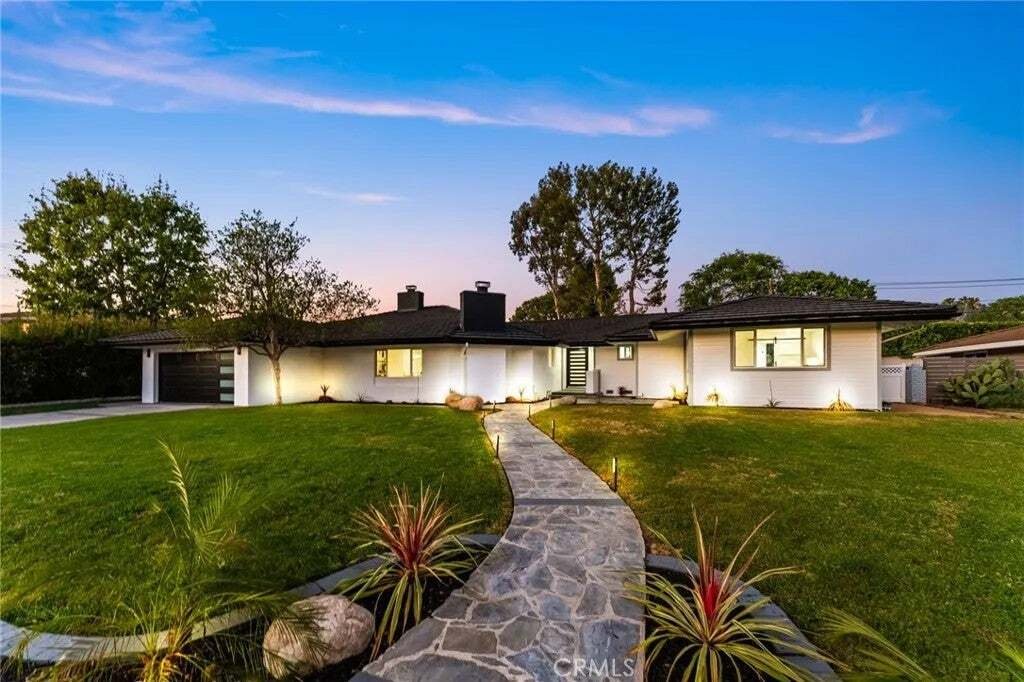 Maison à Santa Ana, Californie, États-Unis 1 - 18821072