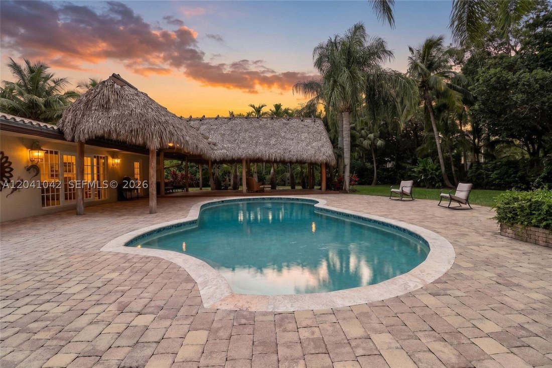 Haus in Coral Gables, Florida, Vereinigte Staaten 1 - 18250338