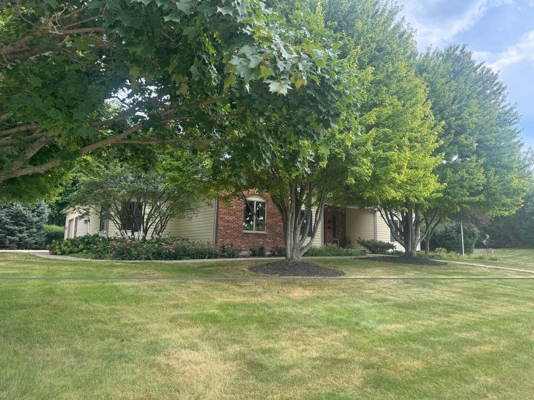 House in Pingree Grove, Illinois, United States 1 - 18820671