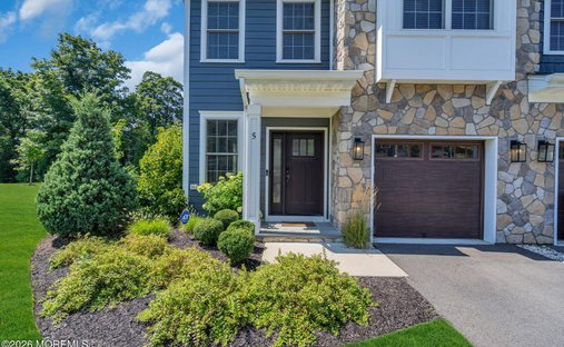 Condo in Tinton Falls, New Jersey, United States 1