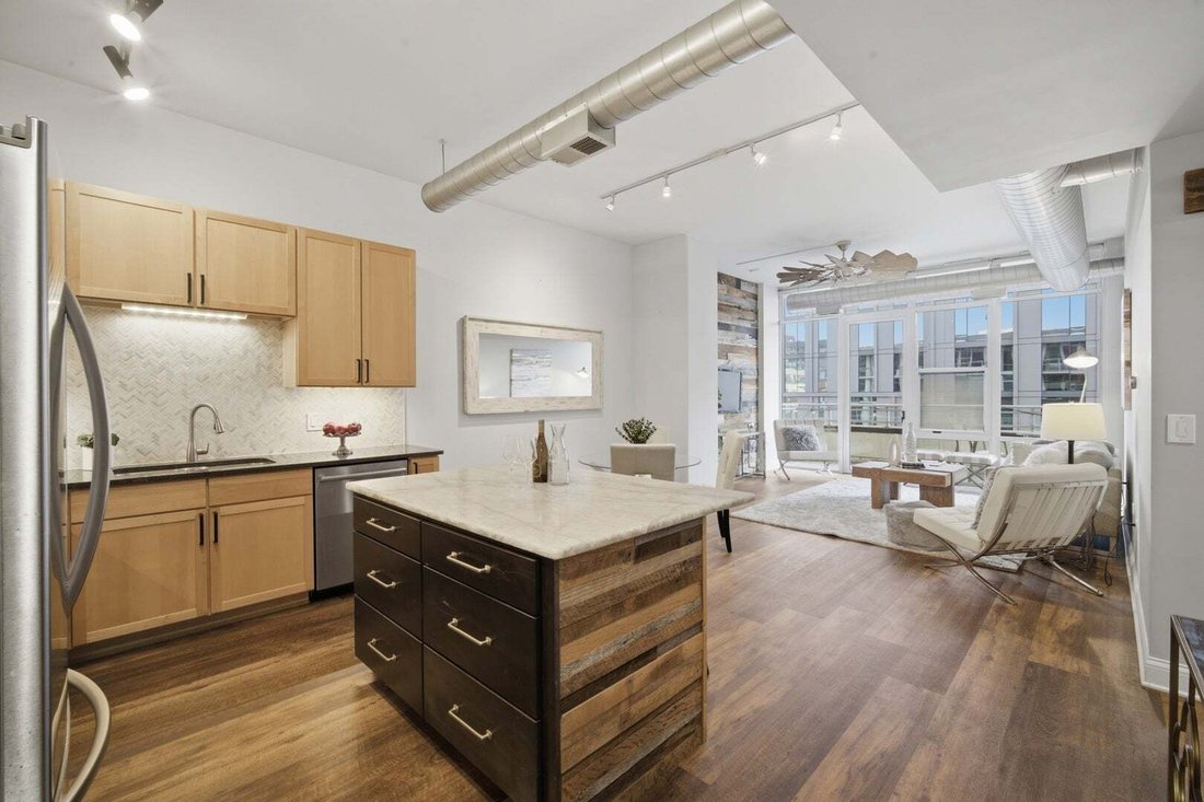 Condo in Chicago, Illinois, United States 3 - 18820713