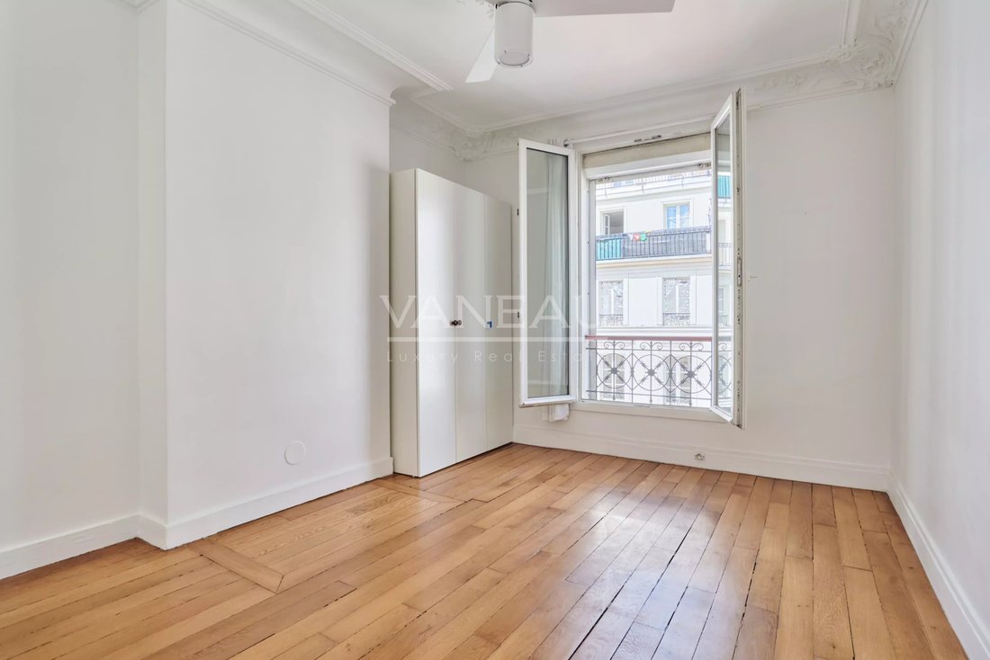 Appartement à Belleville-Saint Maur, Paris 11e Arrondissement, Paris 3 - 18821027