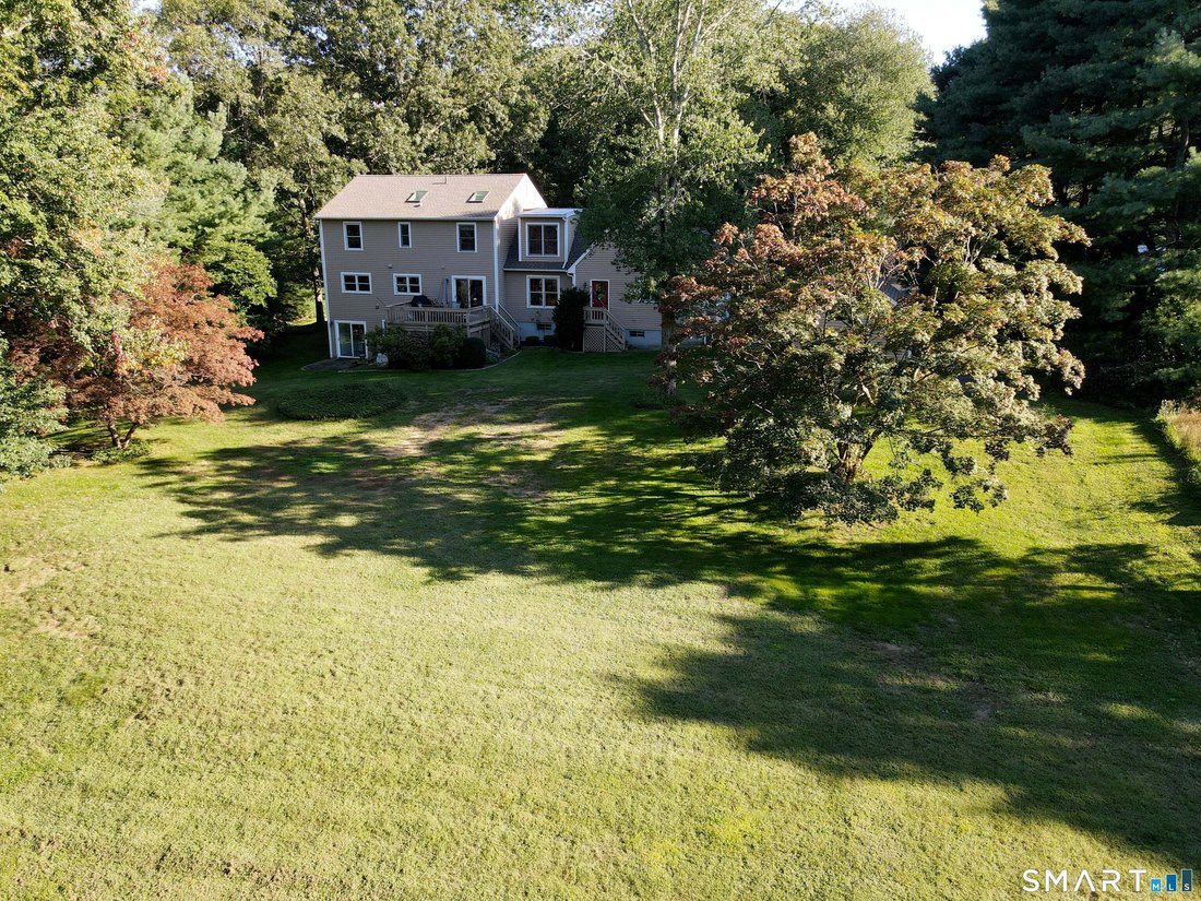 House in Shelton, Connecticut, United States 4 - 18820655