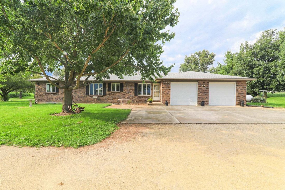 House in Garden Prairie, Illinois, United States 4 - 18820679
