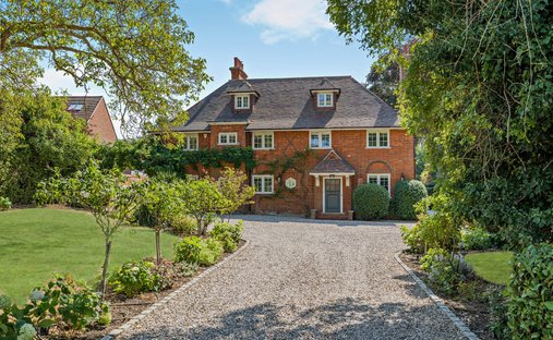 House in Felsted, England 1