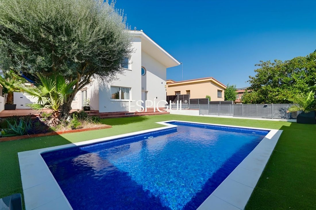 Villa in Alella, Catalonia, Spain 4 - 18816508