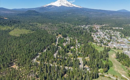 Land in McCloud, Kalifornien, Vereinigte Staaten 1