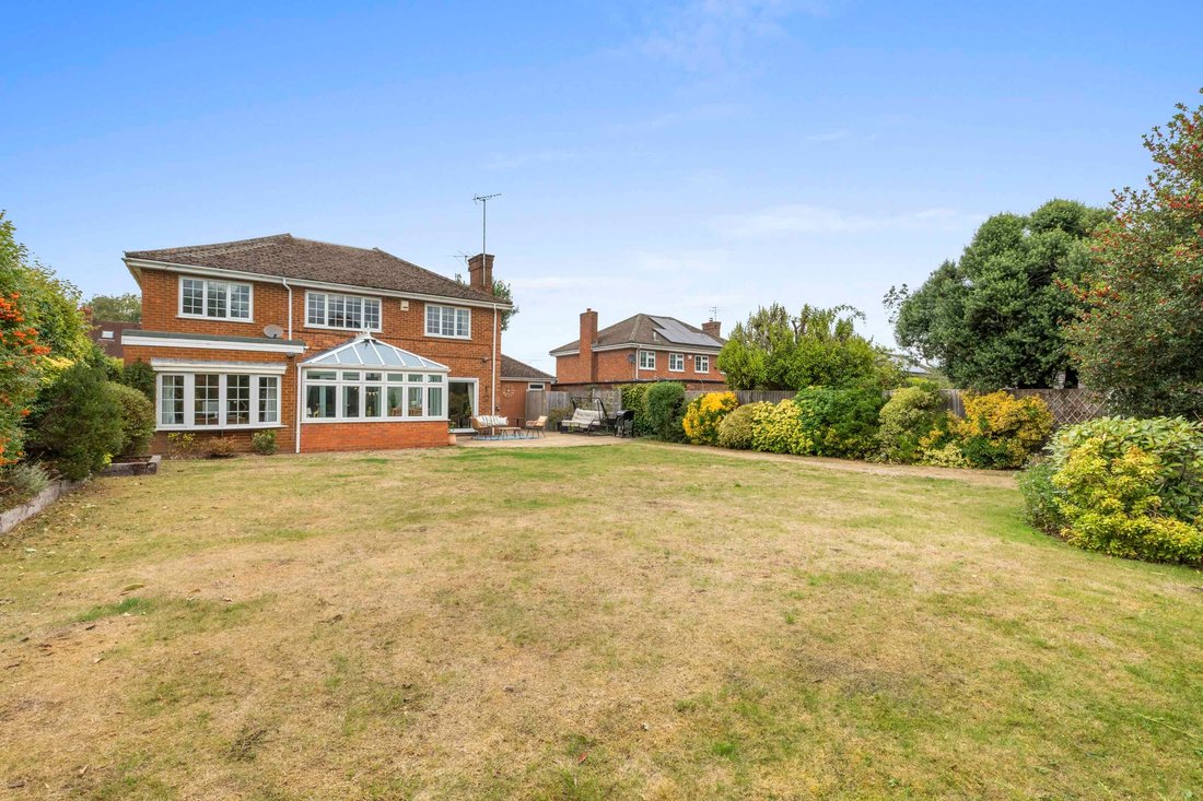 Haus in Loudwater, England 2 - 18820774