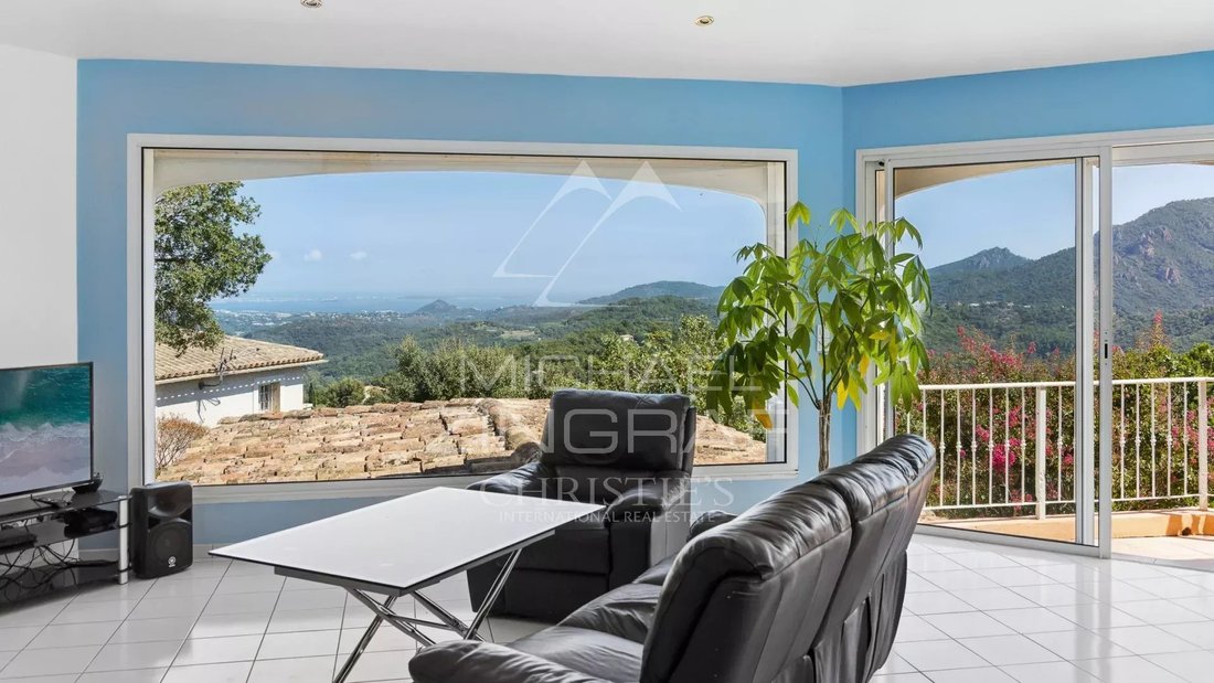 Villa in Les Adrets-de-l'Estérel, Provence-Alpes-Côte d'Azur, France 4 - 18509787