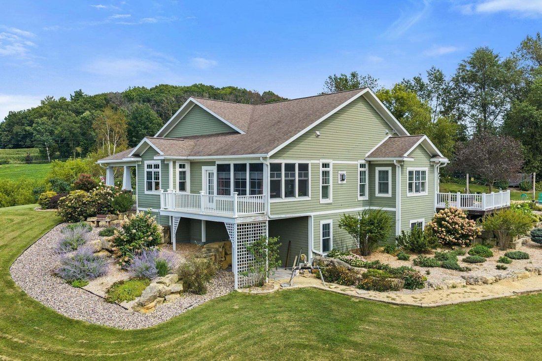 House in Wonewoc, Wisconsin, United States 4 - 18820418