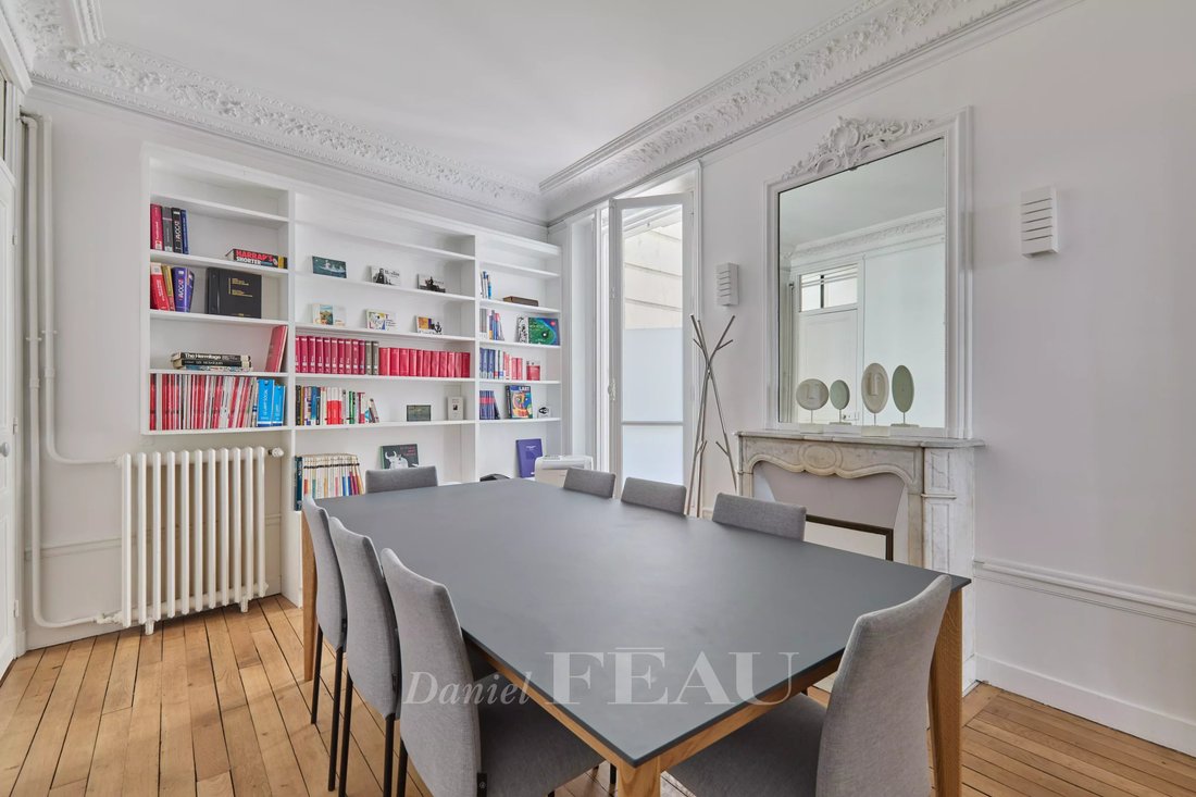 Apartment in Auteuil Nord, Paris 16e Arrondissement, Paris 3 - 18820285