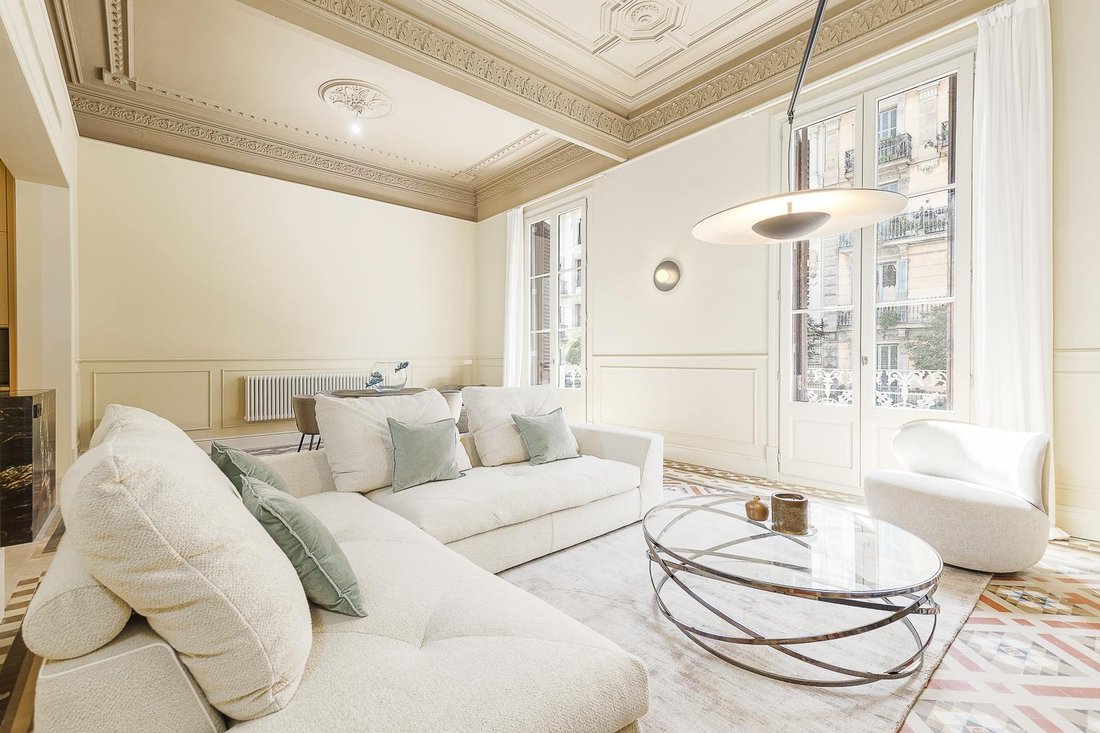 Appartamento a Eixample, Barcellona, Spagna 4 - 18820852