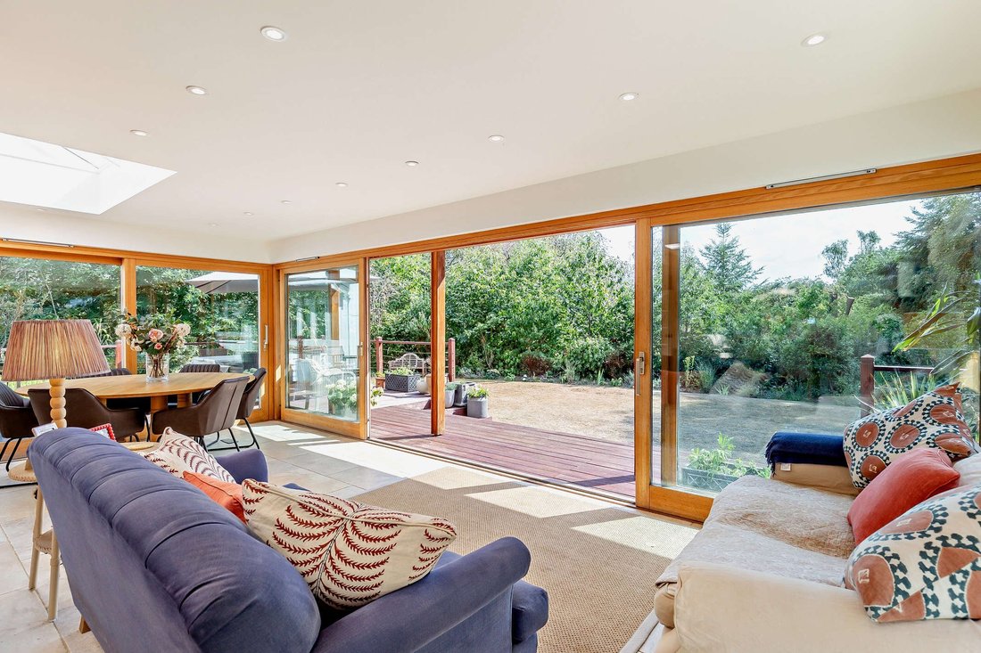 Haus in Lower Bourne (Farnham), Lower Bourne, England 5 - 18820616