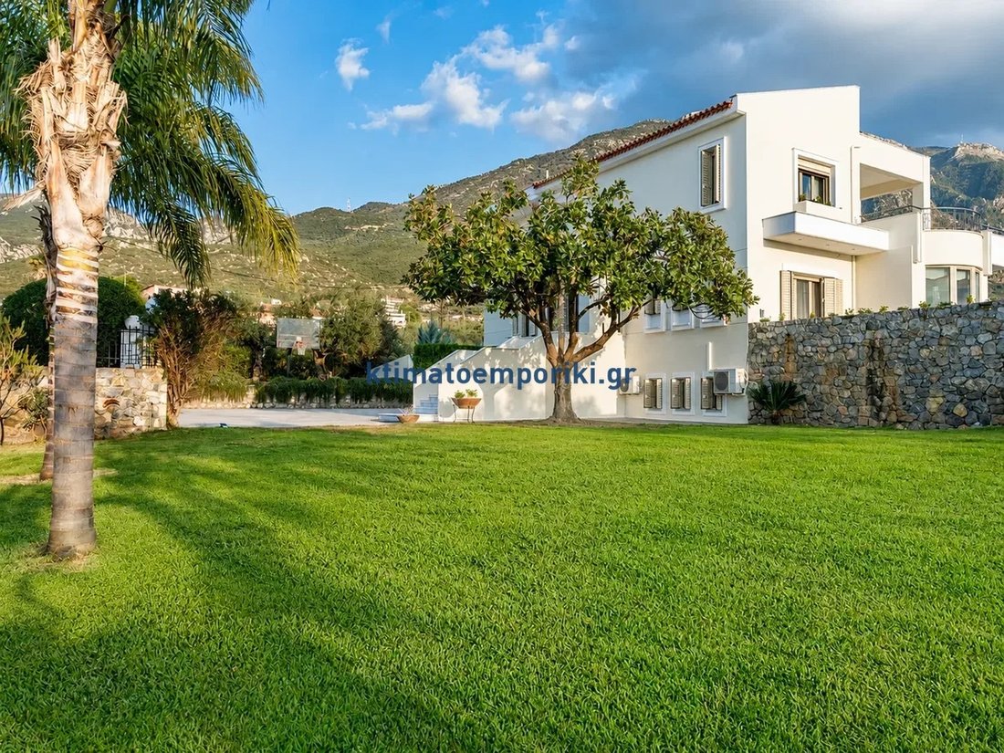 Villa a Verga Community, Peloponnese, Western Greece and the Ionian, Grecia 4 - 18820619