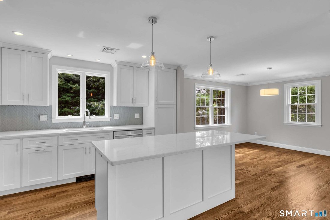 Maison à Glastonbury, Connecticut, États-Unis 5 - 18820182