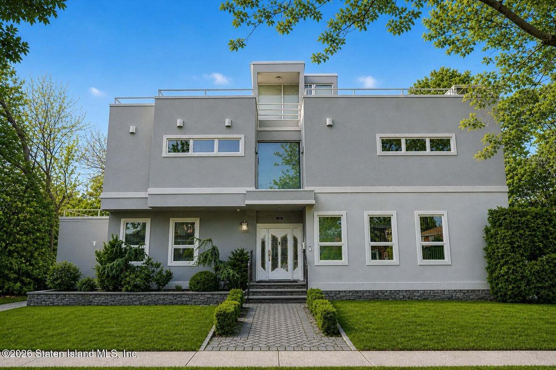 House in New York, New York, United States 1 - 18820742