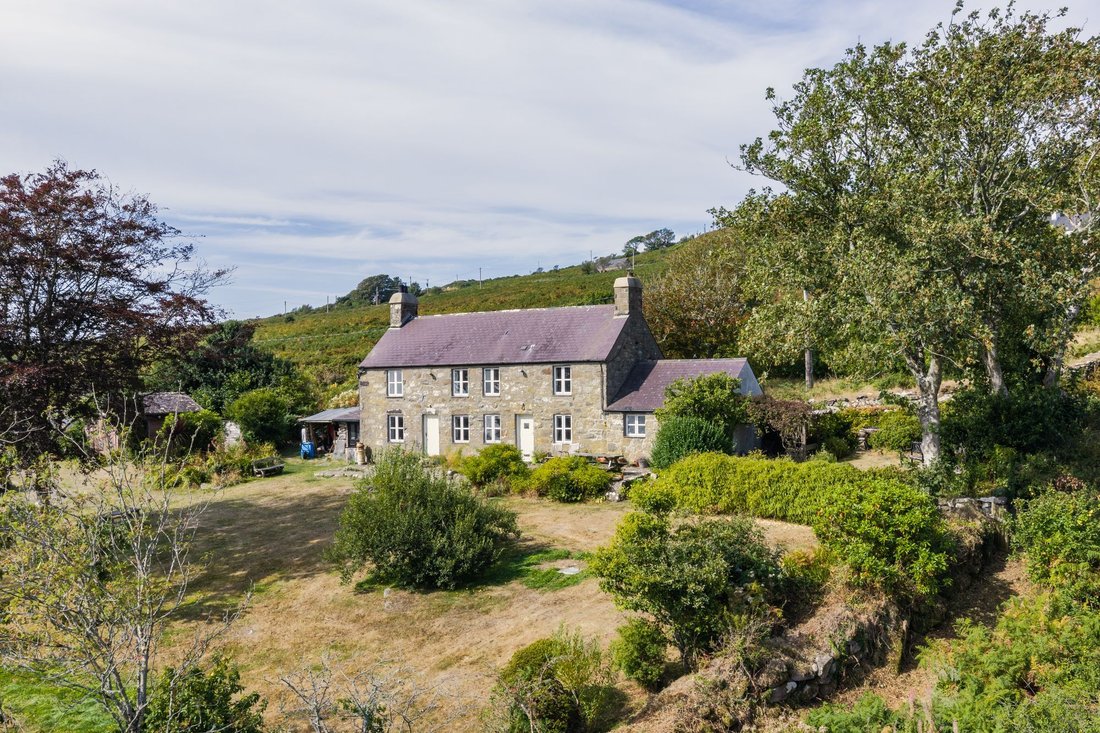 House in Aberdaron, Wales 2 - 18820261