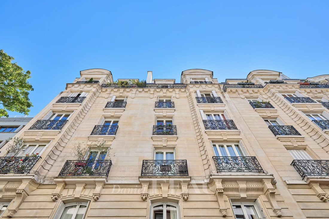 Apartment in Auteuil Nord, Paris 16e Arrondissement, Paris 1 - 18820285