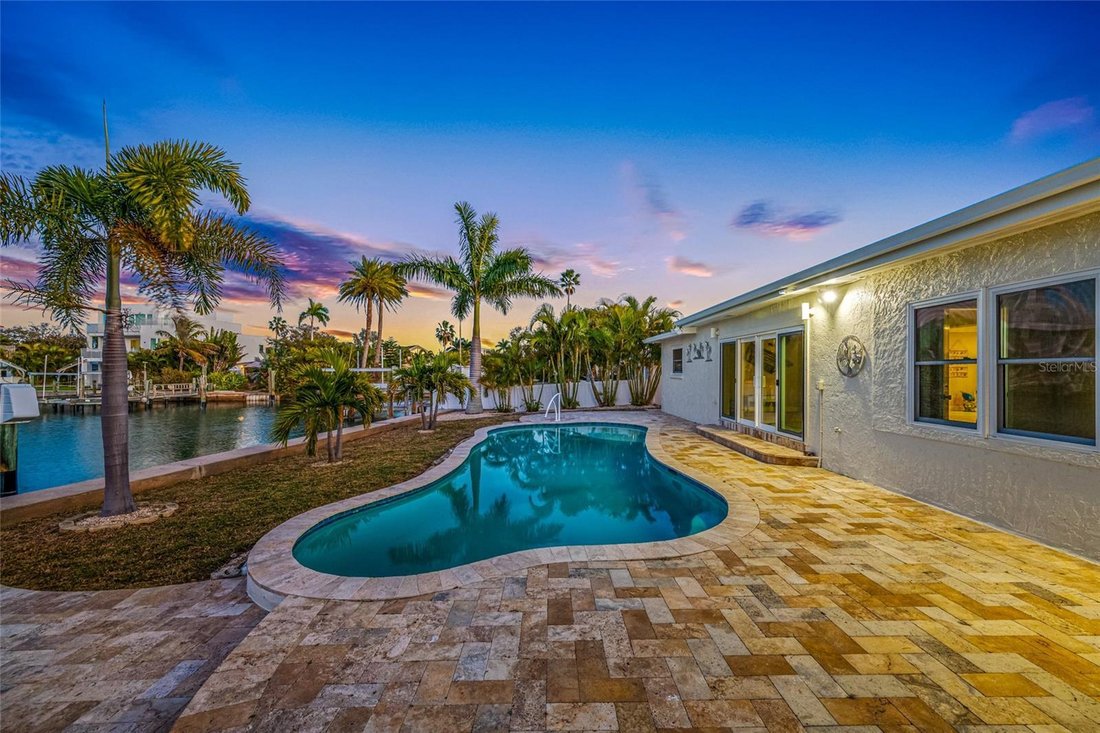 Maison à Madeira Beach, Floride, États-Unis 3 - 18820502