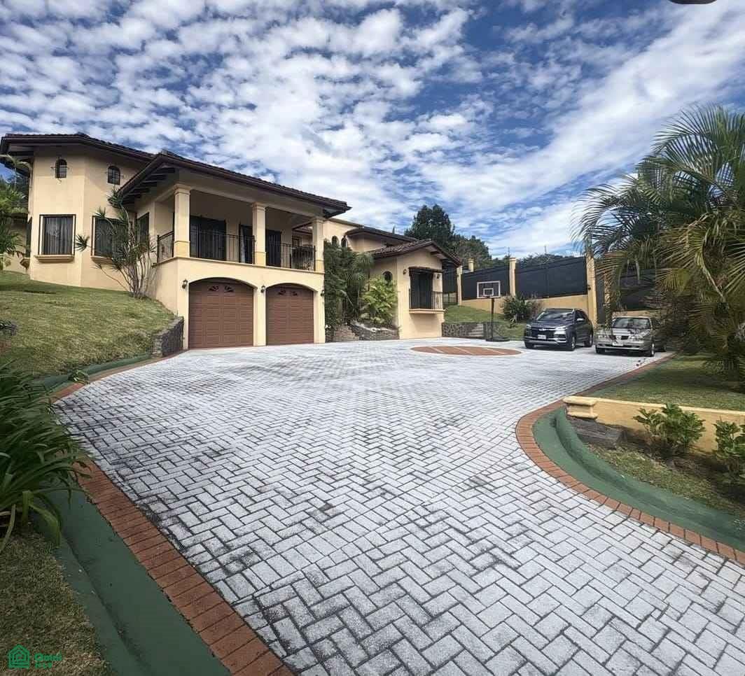 Casa en Santa Bárbara, Heredia, Costa Rica 2 - 18820475