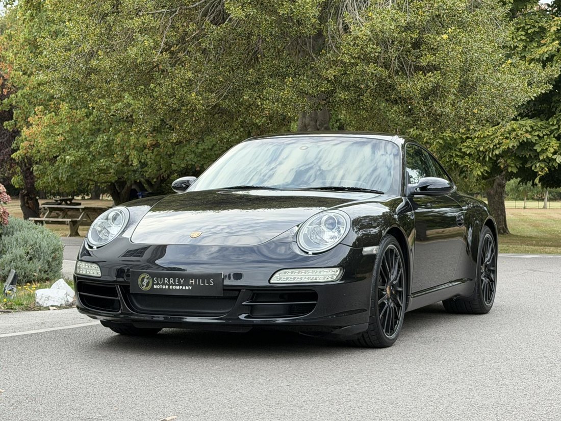 Coupe in Boxhill, United Kingdom 3 - 18820321
