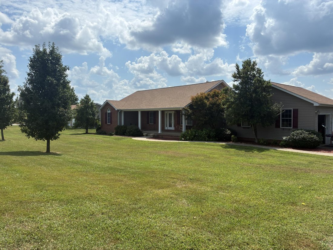 House in Harrodsburg, Kentucky, United States 3 - 18820310