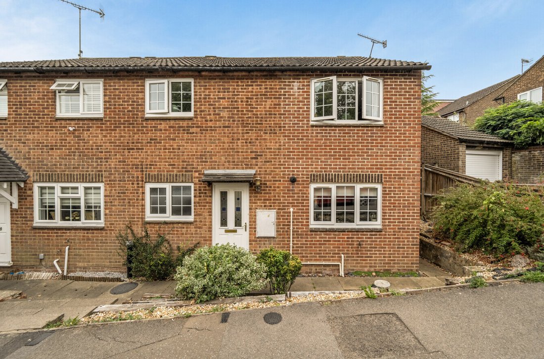 House in Hackenden, East Grinstead, England 1 - 18820403