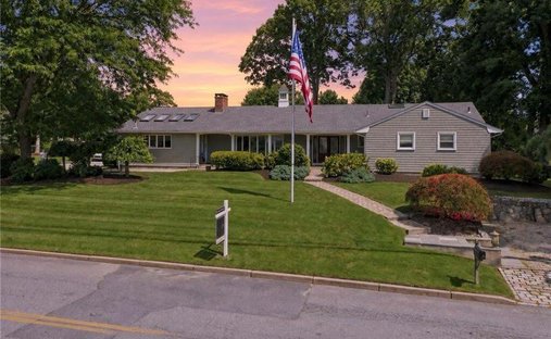 Maison à Cranston, Rhode Island, États-Unis 1
