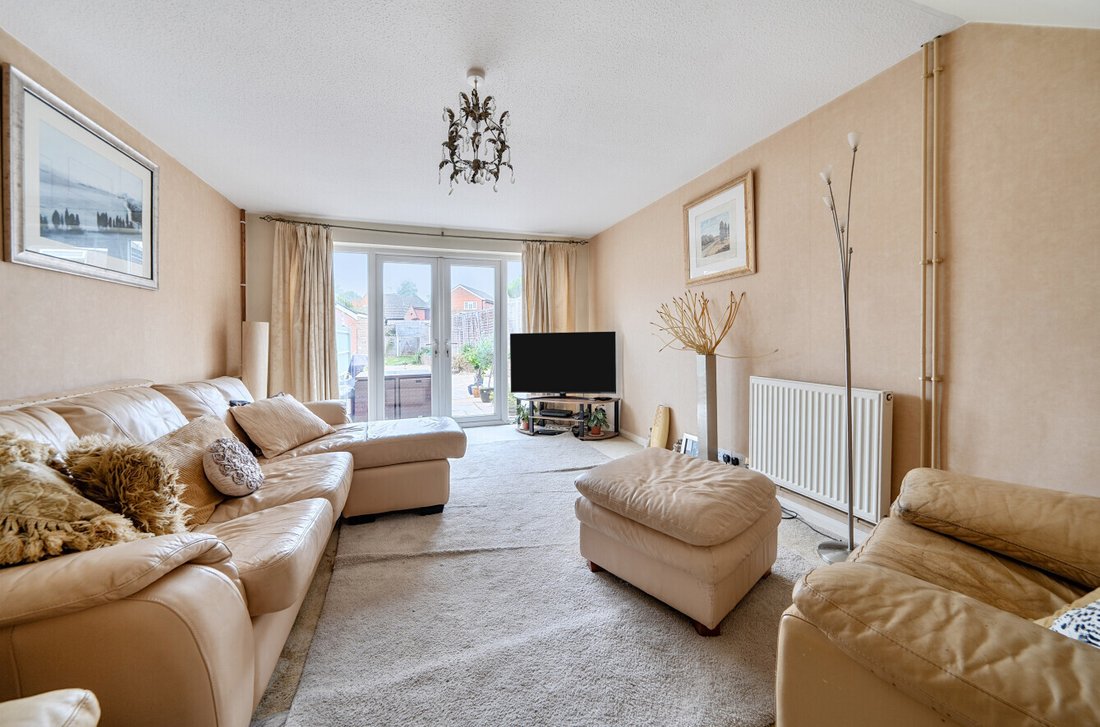 House in Hackenden, East Grinstead, England 2 - 18820403