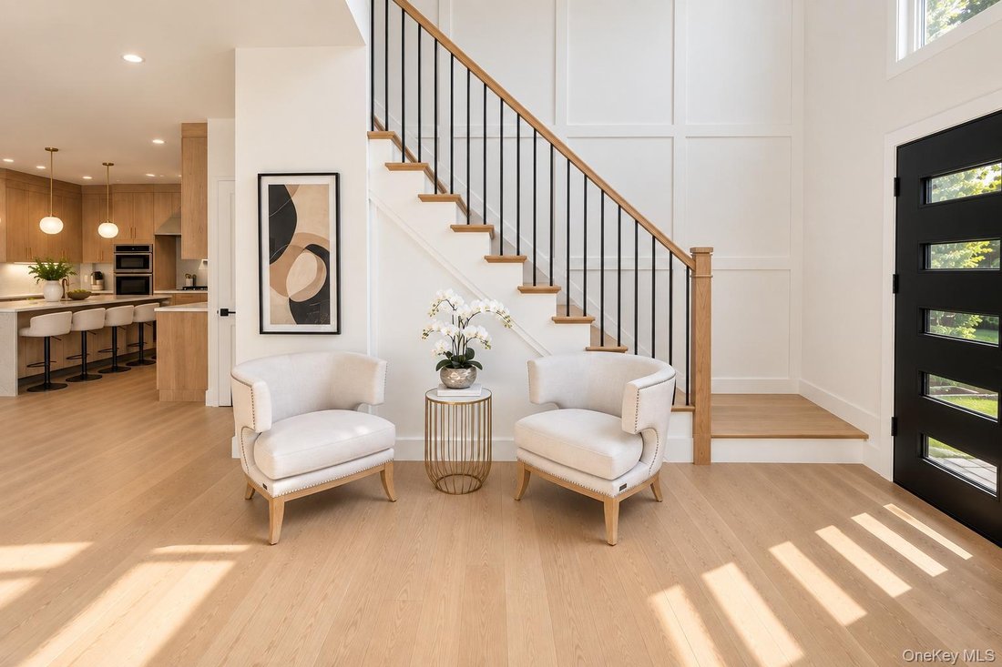 House in Levittown, New York, United States 4 - 18820812