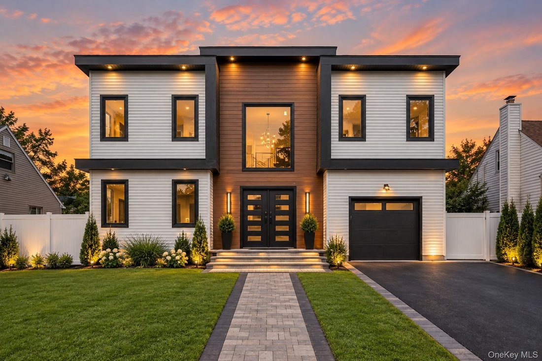 House in Levittown, New York, United States 1 - 18820812