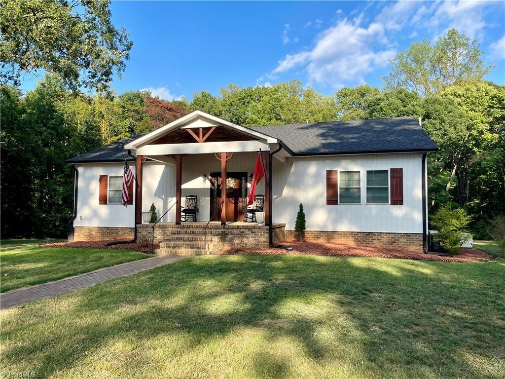 House in Reidsville, North Carolina, United States 1 - 18820410
