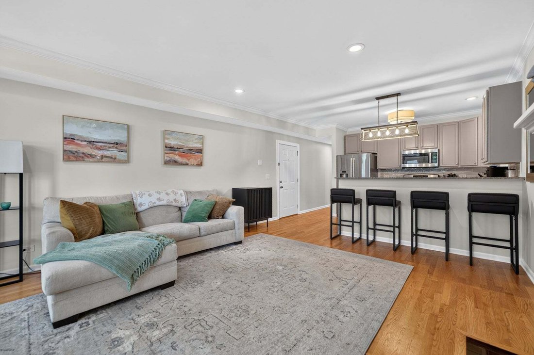 Condo in Chicago, Illinois, United States 2 - 18820717